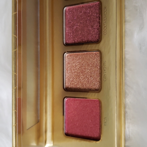 Makeup - Picture 8 of 10